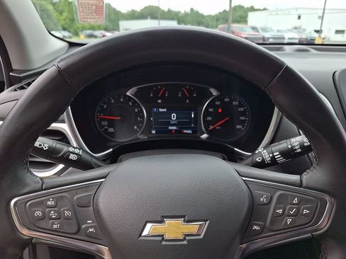 Used 2023 Chevrolet Equinox LT FWD image 19