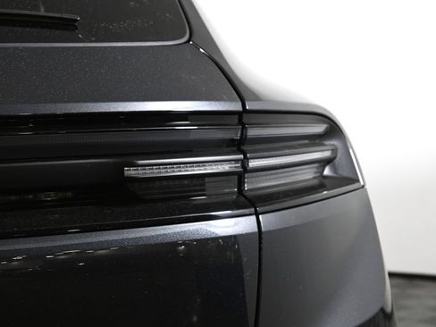 Used 2026 Porsche Macan 4 Electric AWD/4WD image 13