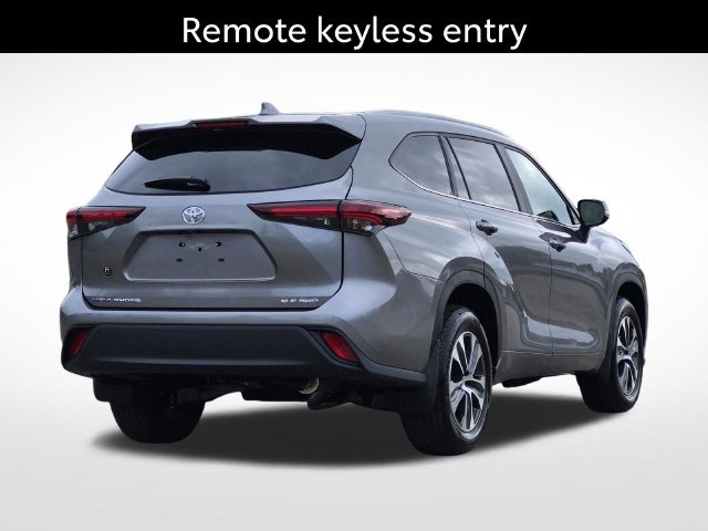 Certified 2026 Toyota Highlander XLE AWD/4WD image 7