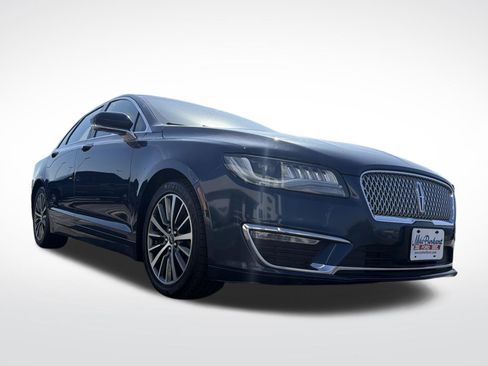 Used 2017 Lincoln MKZ Select image 4