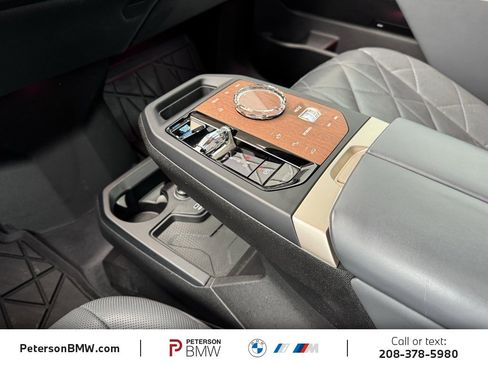Used 2023 BMW iX xDrive50 w/ Premium Package image 30