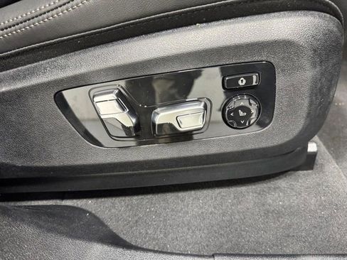 New 2026 BMW X6 xDrive40i w/ Executive Package image 21