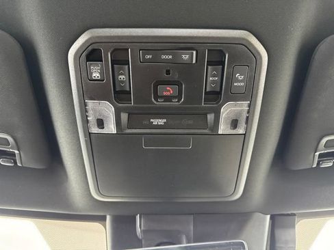 Used 2025 Toyota Tundra Capstone AWD/4WD image 14