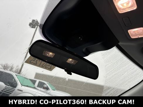 New 2025 Ford Maverick XLT image 20