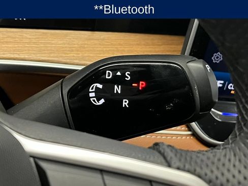 Used 2025 Volkswagen Tiguan SEL R-Line AWD/4WD image 17