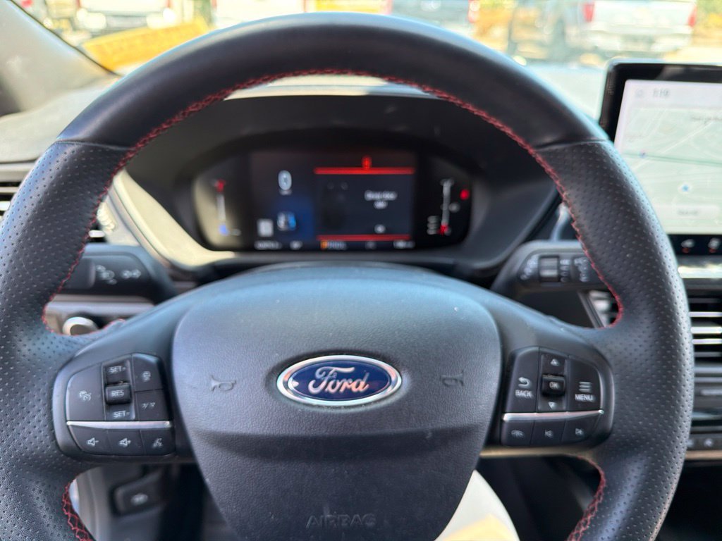 Used 2023 Ford Escape ST-Line w/ Tech Pack #1 FWD image 8