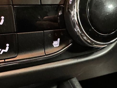 Used 2023 Chevrolet TrailBlazer RS w/ Sun and Liftgate Package image 16