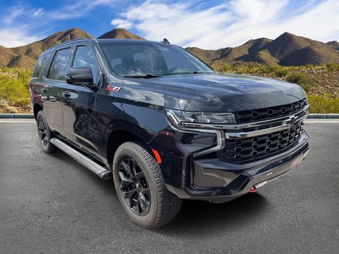 Used 2022 Chevrolet Tahoe Z71 w/ Z71 Off-Road Package AWD/4WD image 3