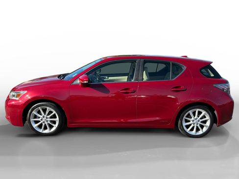Used 2013 Lexus CT 200h w/ Seat Comfort Pkg image 2