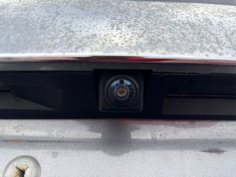 Used 2016 Nissan Pathfinder SV image 15