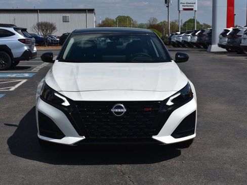 New 2026 Nissan Altima 2.5 SR FWD image 2
