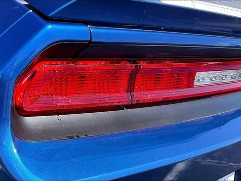 Used 2010 Dodge Challenger R/T RWD image 30