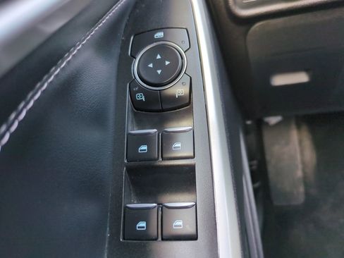 Certified 2022 Ford Explorer XLT w/ Equipment Group 202A image 23