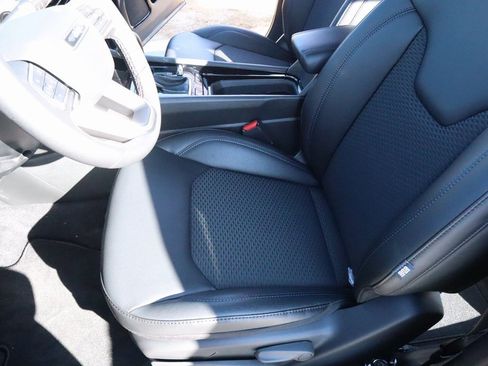 New 2026 Jeep Compass Latitude image 11