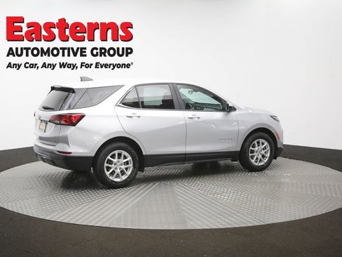 Used 2022 Chevrolet Equinox LT FWD image 41