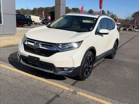 Used 2018 Honda CR-V Touring image 1