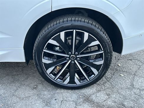 New 2026 Volvo XC60 T8 Ultra w/ Climate Package image 11