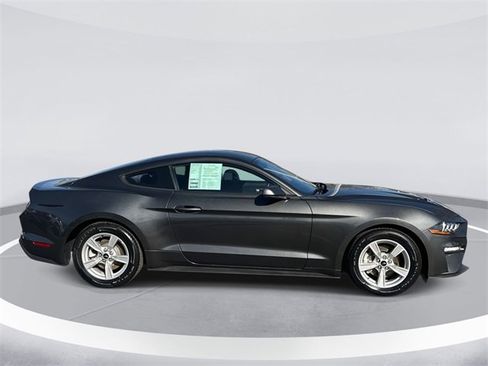 Certified 2020 Ford Mustang Coupe image 4