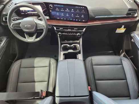 New 2026 Chevrolet Traverse Z71 w/ Driver Confidence Package image 18