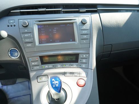 Used 2015 Toyota Prius Two FWD image 10