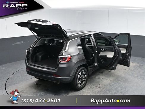Used 2022 Jeep Compass Limited image 21