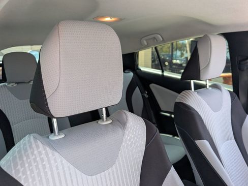 Used 2017 Toyota Prius Prime Plus FWD image 3