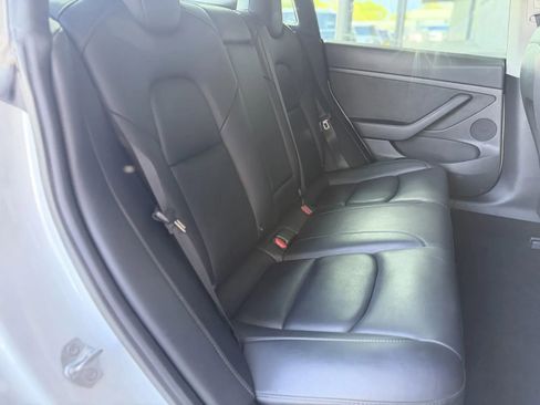 Used 2022 Tesla Model 3 Performance AWD/4WD image 17
