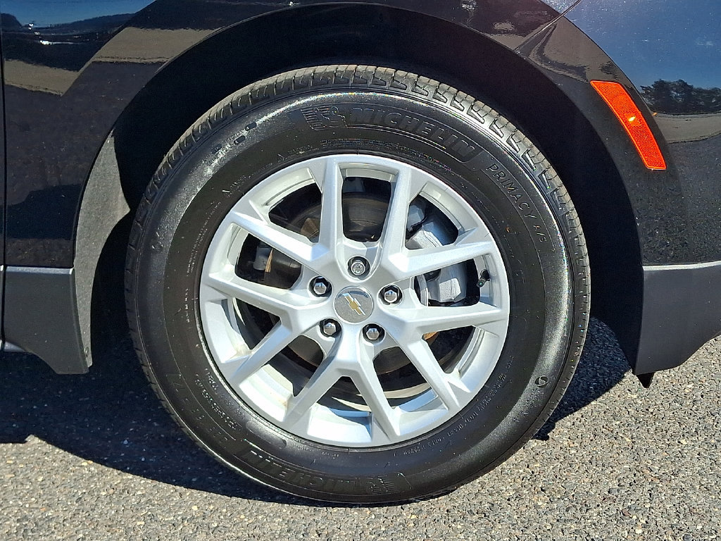 Certified 2024 Chevrolet Equinox LT FWD image 11