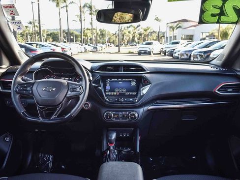 Used 2023 Chevrolet TrailBlazer RS w/ Sun and Liftgate Package image 12