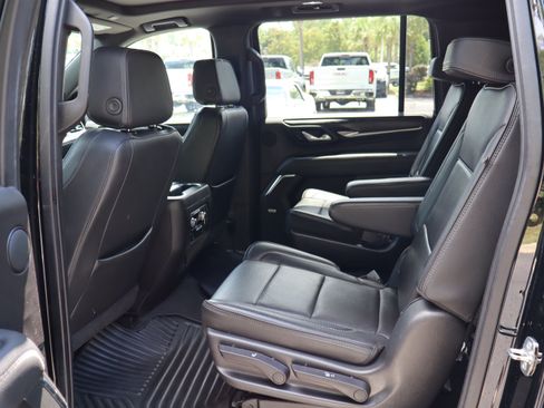 Used 2021 GMC Yukon XL Denali w/ Advanced Technology Package RWD image 50