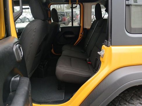 Used 2019 Jeep Wrangler Unlimited Sport S image 21