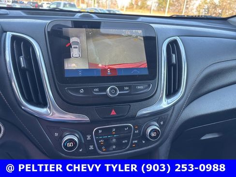 Used 2018 Chevrolet Equinox Premier image 16