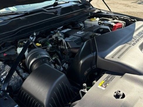 Used 2019 RAM 2500 Laramie image 44