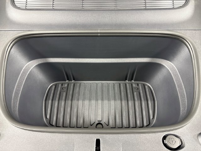 Used 2026 Tesla Model Y Long Range AWD/4WD image 29