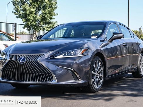 Used 2019 Lexus ES 300h w/ Premium Package FWD image 3