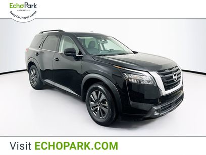 Used 2024 Nissan Pathfinder SV