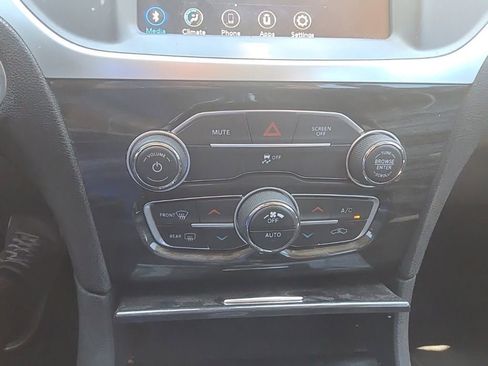 Used 2021 Chrysler 300 Touring w/ Sport Appearance Package RWD image 16