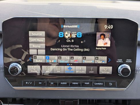 Used 2023 Mitsubishi Outlander SEL AWD/4WD image 19