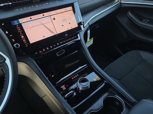New 2026 Jeep Grand Cherokee Altitude AWD/4WD image 26