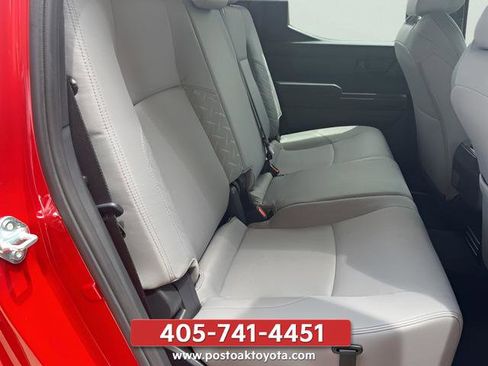 Used 2025 Toyota Tacoma SR5 AWD/4WD image 21