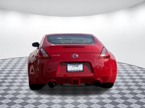 Used 2016 Nissan 370Z Coupe RWD image 6