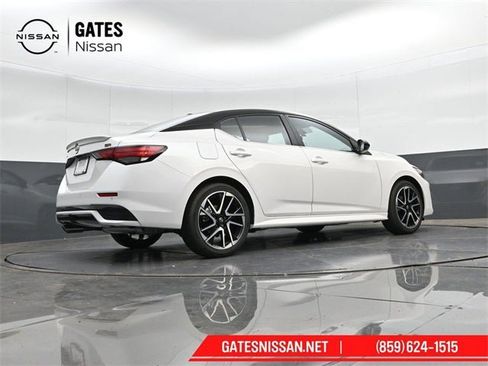 New 2025 Nissan Sentra SR image 40