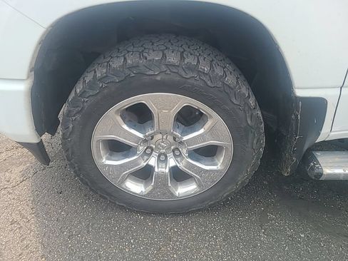 Used 2019 RAM 1500 Big Horn AWD/4WD image 10
