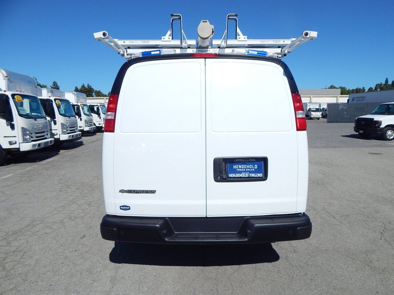 Used 2025 Chevrolet Express 2500 Extended w/ Communications Package RWD image 8
