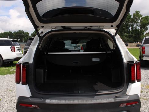 Used 2021 Kia Sorento EX w/ EX AWD X-Line Package image 10