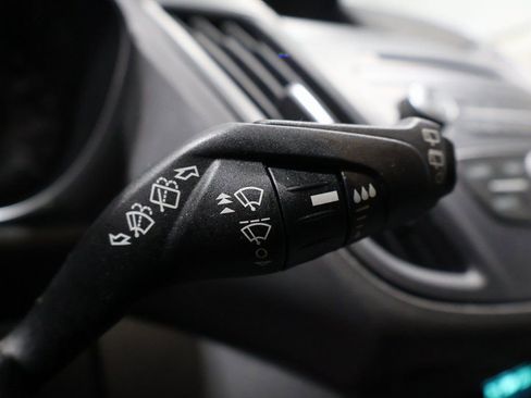 Used 2017 Ford Escape SE image 35