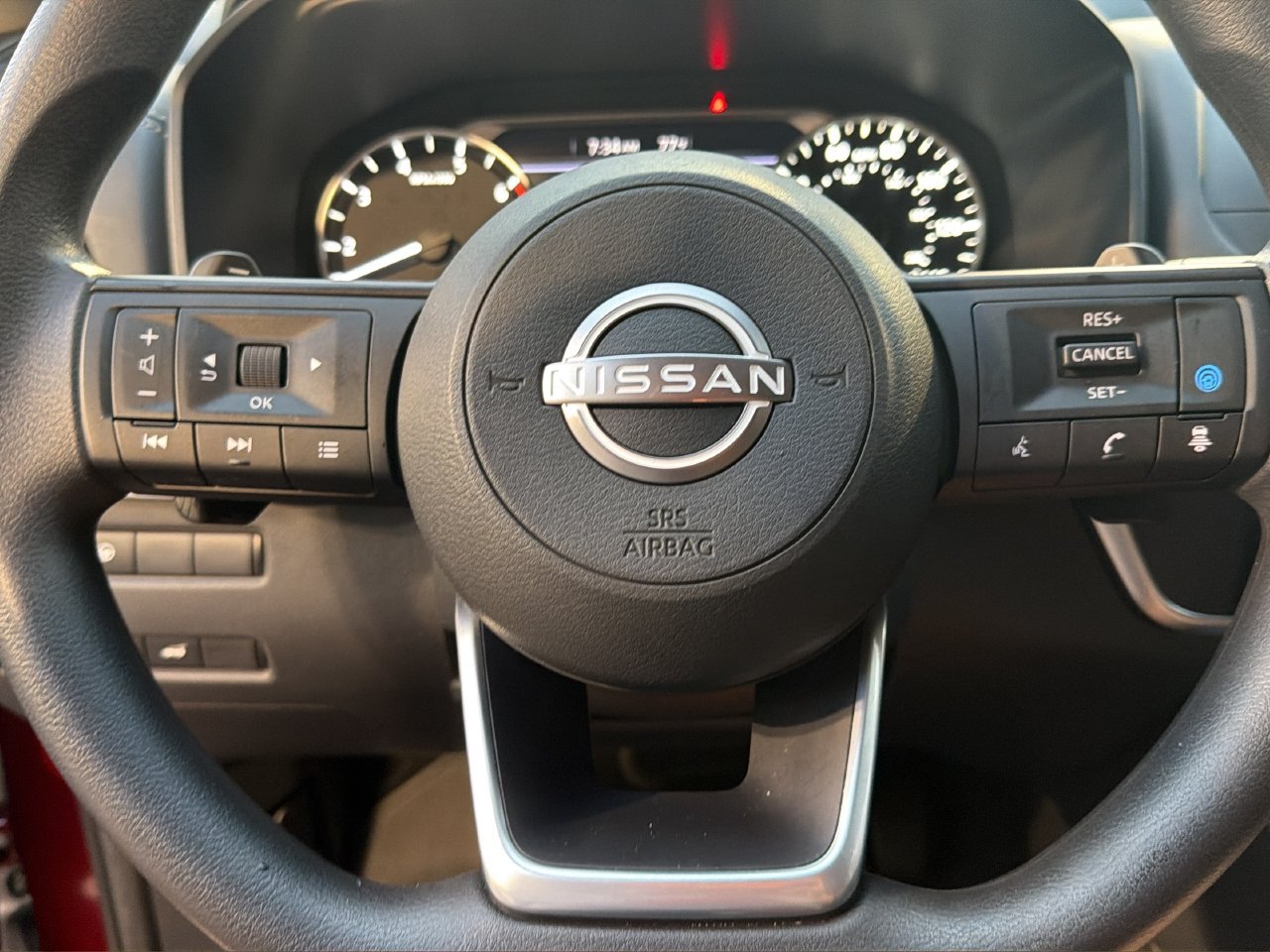 Used 2024 Nissan Rogue SV FWD image 20