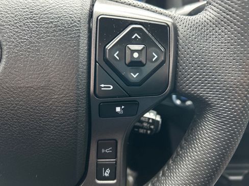 Used 2023 Toyota Tacoma TRD Off-Road image 24