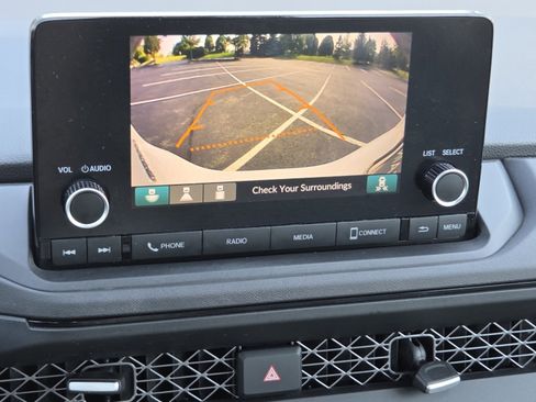 Certified 2023 Honda Accord EX image 11