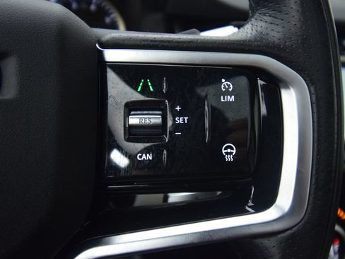 Used 2022 Land Rover Discovery Sport SE R-Dynamic AWD/4WD image 37